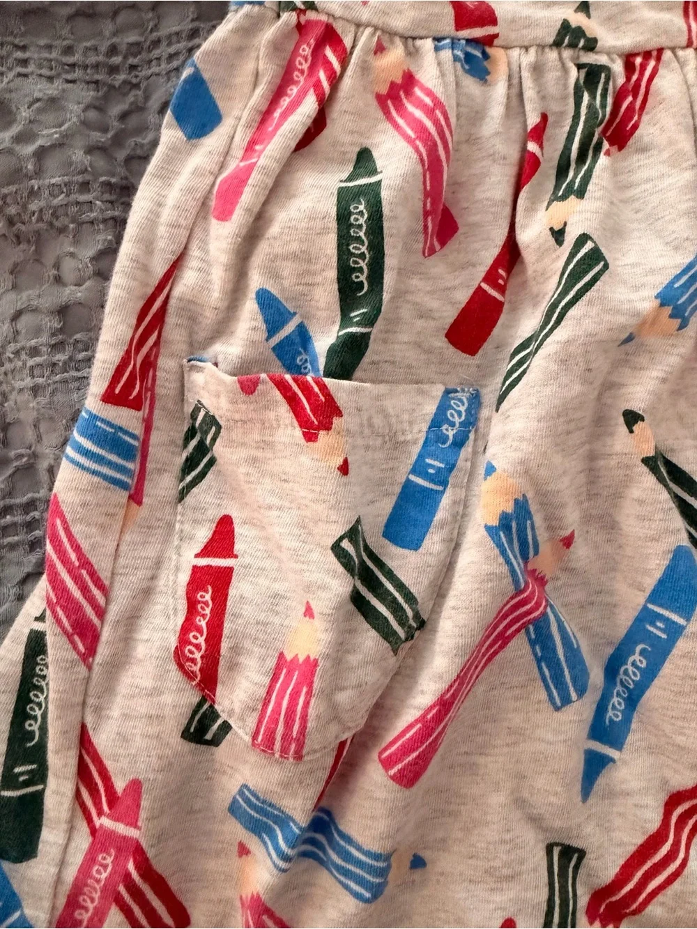 Old Navy Cream Tee with Multicolor Crayon Print